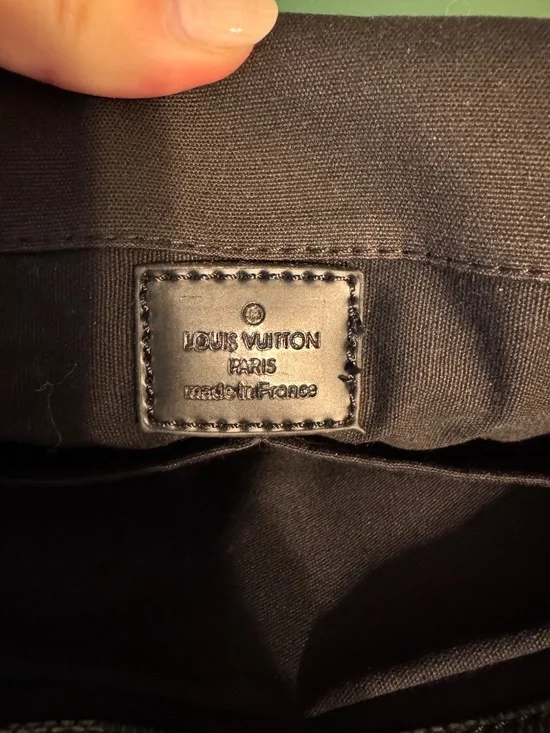 Louis Vuitton Damier Graphite Canvas District MM Bag - Picture 7 of 10